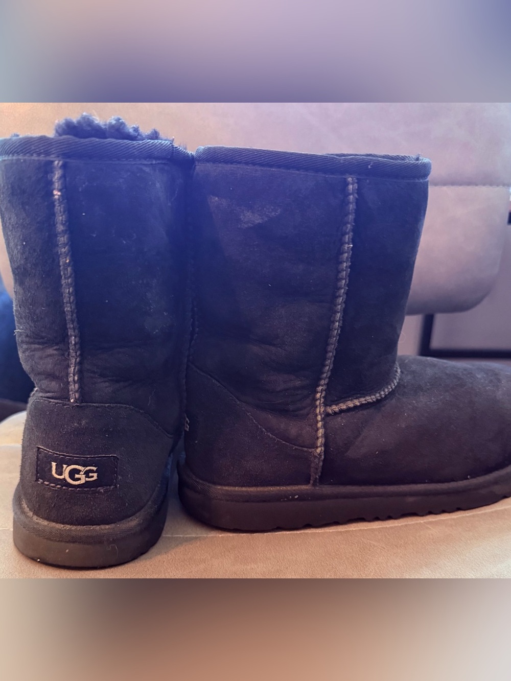 UGG Black Short Suede Shearling Boots women’s size 5